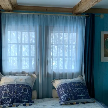 Les Quatre Saisons - Balcon Et Jardin Val dʼIlliez